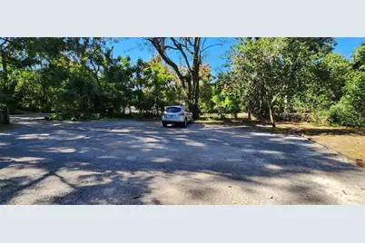 410 W Howry Avenue #D, Deland, FL 32720 - Photo 7
