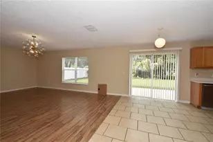 27 Riverdale Ln, Palm Coast, FL 32164 - Photo 5
