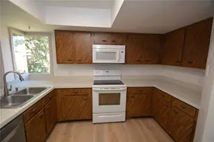 16 Oakmont Ct, Palm Coast, FL 32137 - Photo 11