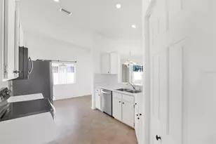 35 Westgate Ln, Palm Coast, FL 32164 - Photo 11