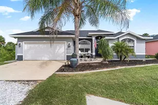17 Ocean St, Palm Coast, FL 32137 - Photo 1