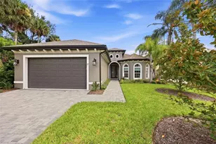 27 S Riverwalk Dr, Palm Coast, FL 32137 - Photo 1