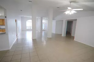 39 Red Barn Dr, Palm Coast, FL 32164 - Photo 5