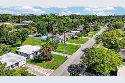 2425 Anastasia Drive, South Daytona, FL 32119 - Photo 35