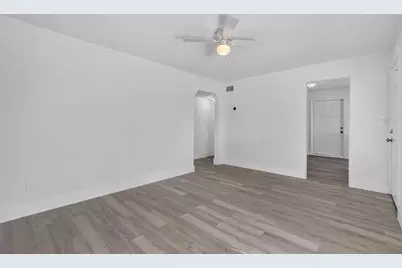 2425 Anastasia Drive, South Daytona, FL 32119 - Photo 9
