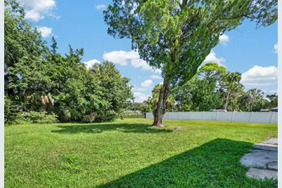 2425 Anastasia Drive, South Daytona, FL 32119 - Photo 31