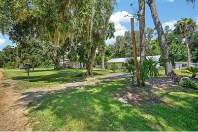 104 Woodcrest Avenue, Satsuma, FL 32189 - Photo 9