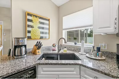 11 Empress Lane, Palm Coast, FL 32164 - Photo 13