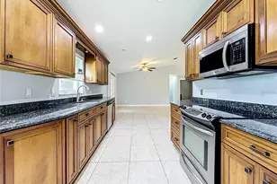 139 Beechwood Ln, Palm Coast, FL 32137 - Photo 7