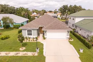 85 S Cimmaron Dr, Palm Coast, FL 32137 - Photo 9