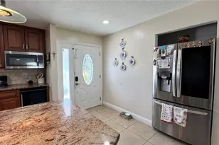 8 Whippoorwill Dr, Palm Coast, FL 32164 - Photo 9