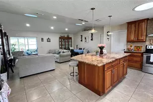 8 Whippoorwill Dr, Palm Coast, FL 32164 - Photo 7