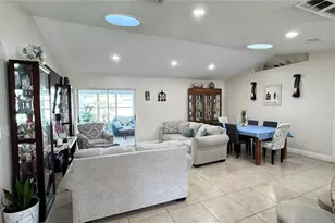 8 Whippoorwill Dr, Palm Coast, FL 32164 - Photo 11