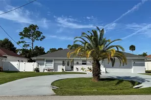 8 Whippoorwill Dr, Palm Coast, FL 32164 - Photo 5