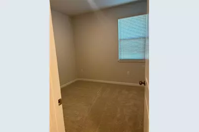 227 Montgomery Court, Palm Coast, FL 32164 - Photo 11
