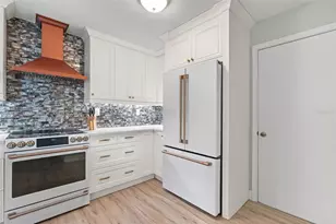 1045 NW 69th Ave, Margate, FL 33063 - Photo 11