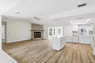 33 E Sea Harbor Dr, Ormond Beach, FL 32174 - Photo 9