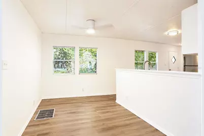208 Navajo Street, Satsuma, FL 32189 - Photo 9