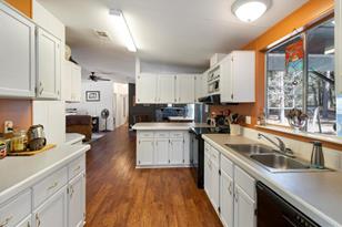 9323 S Longbranch Ave - Photo 21