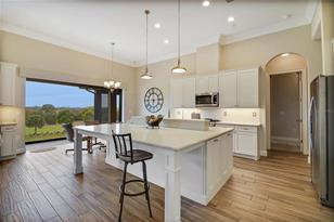 5180 Greens Dr - Photo 39