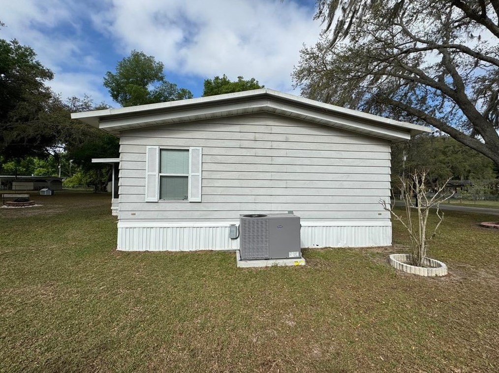 9970 170th Pl, Summerfield FL  34491-6807 exterior
