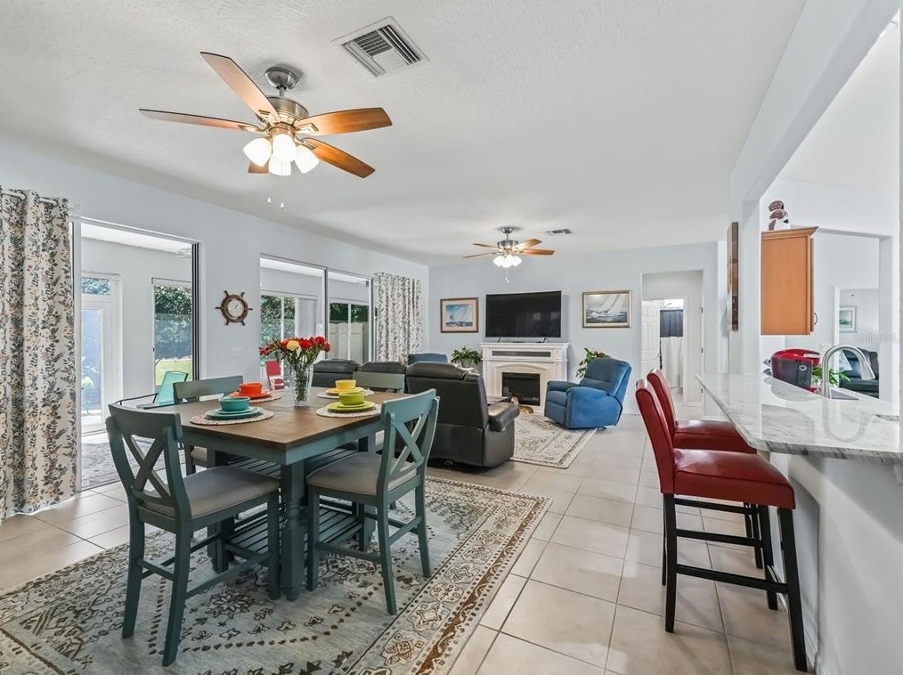 13479 89th Terrace Rd, Summerfield FL  34491-9494 exterior