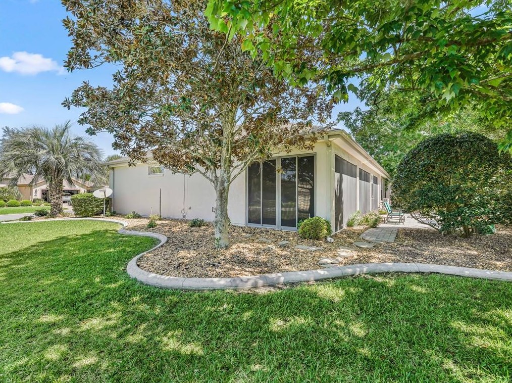 13479 89th Terrace Rd, Summerfield FL  34491-9494 exterior