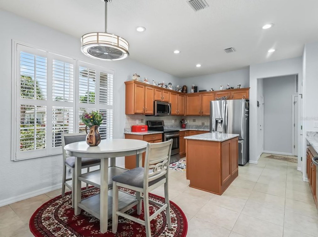 13479 89th Terrace Rd, Summerfield FL  34491-9494 exterior