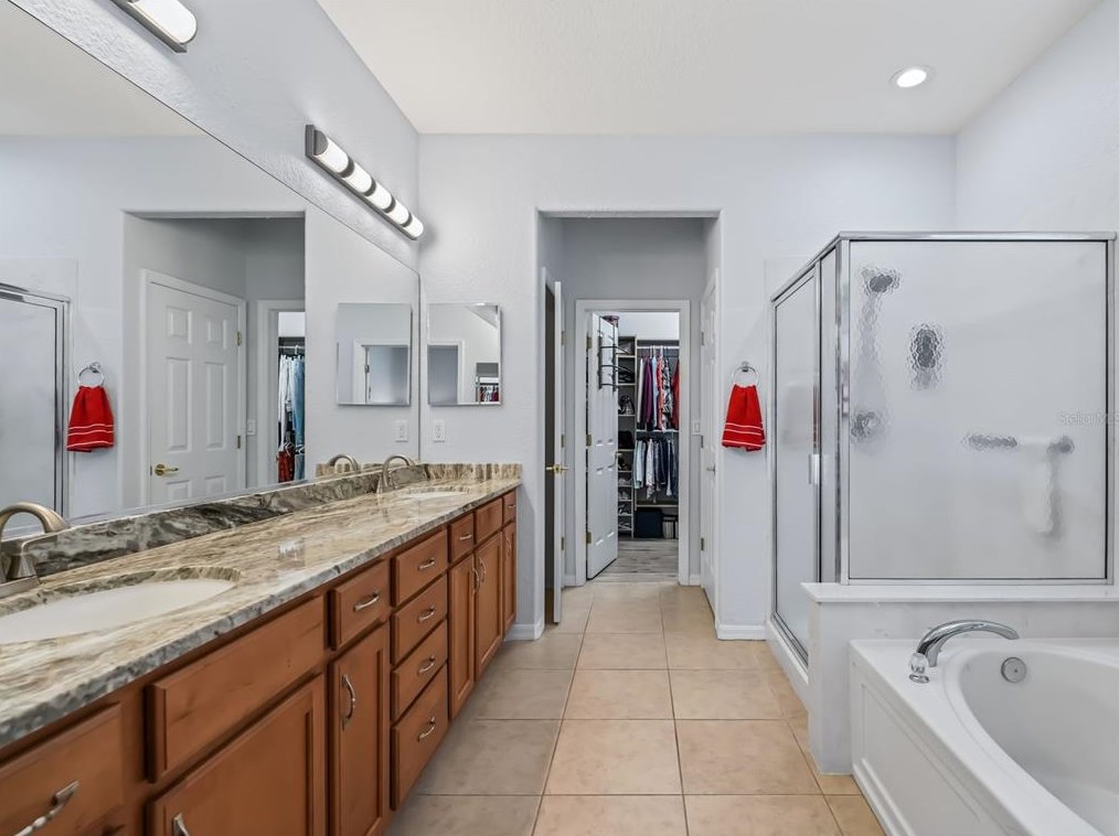 13479 89th Terrace Rd, Summerfield FL  34491-9494 exterior