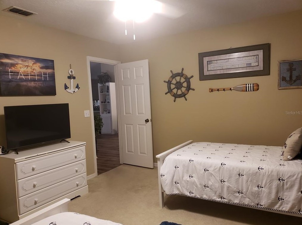 9874 178th Ln, Summerfield FL  34491-8416 exterior