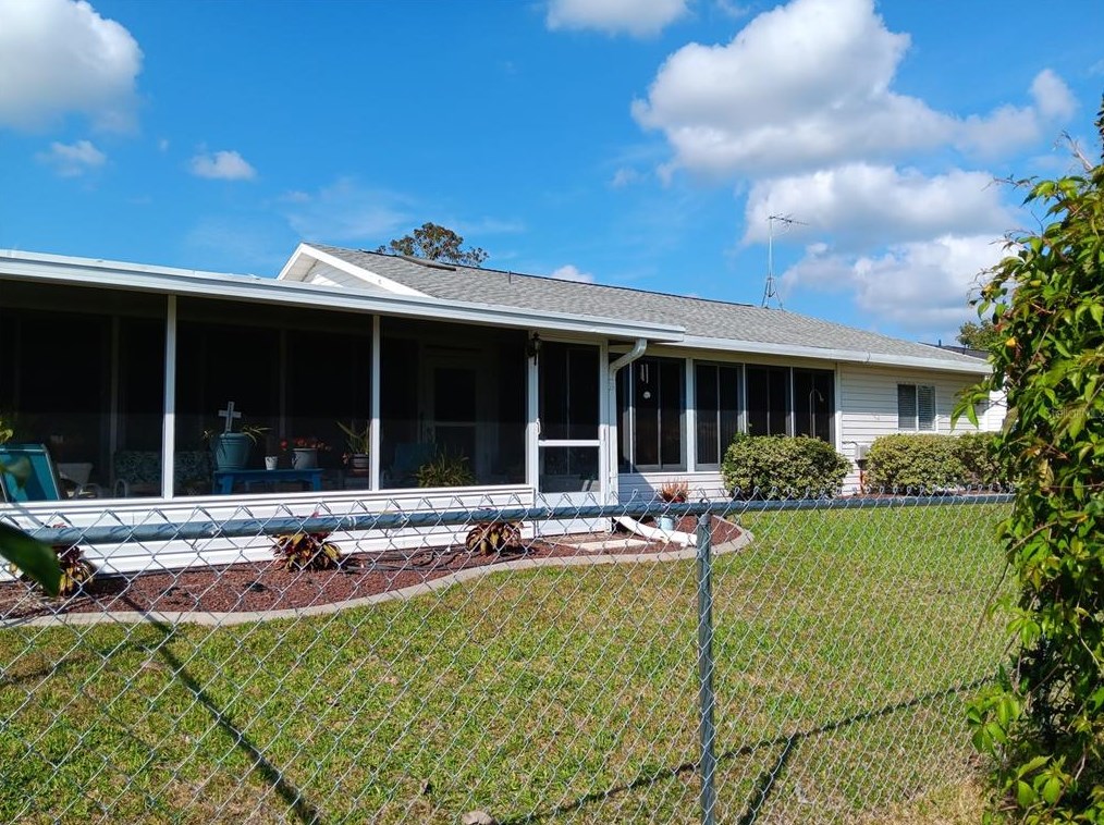 9874 178th Ln, Summerfield FL  34491-8416 exterior