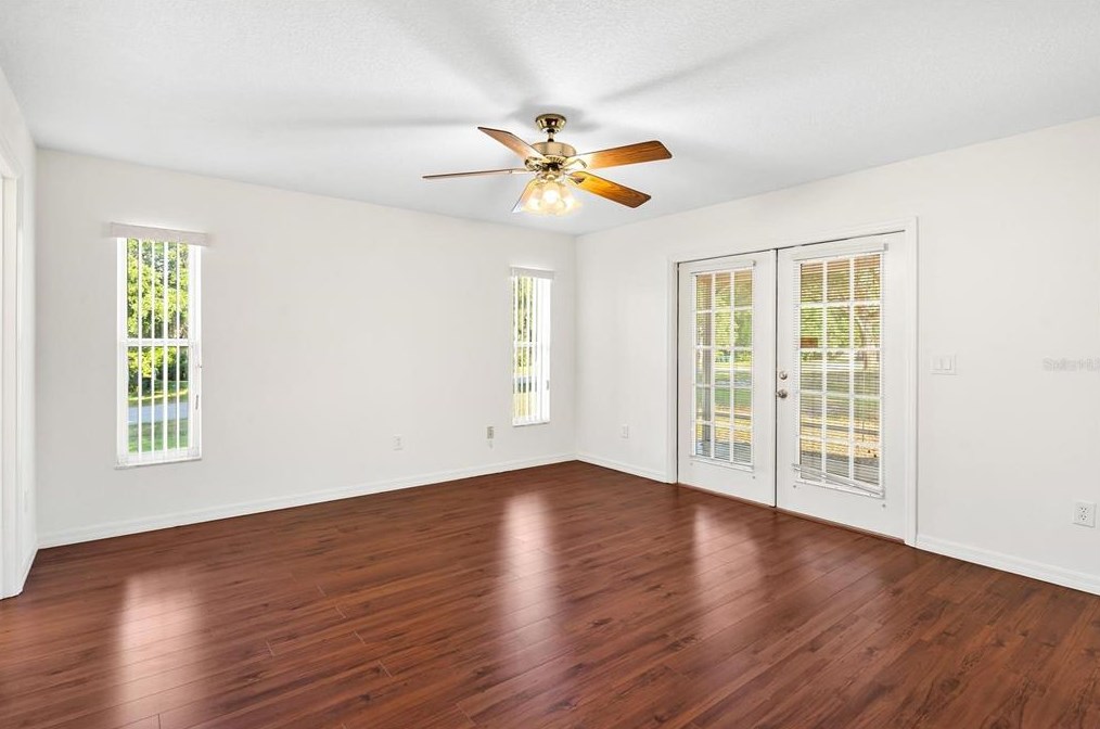 822 Berryhill Cir, Fruitland Park FL  34731-5284 exterior