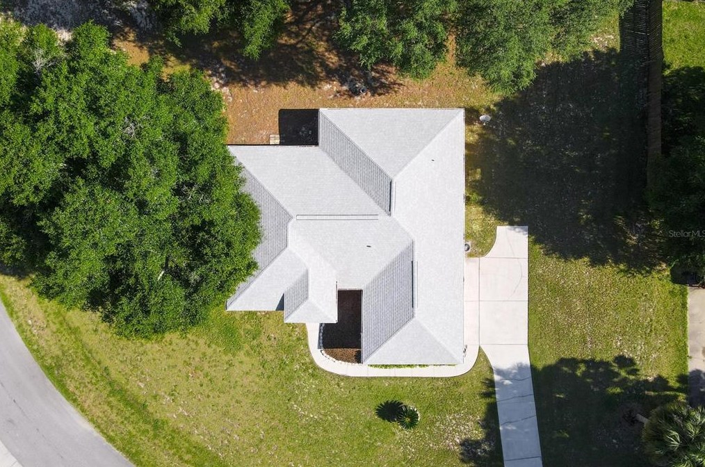 822 Berryhill Cir, Fruitland Park FL  34731-5284 exterior