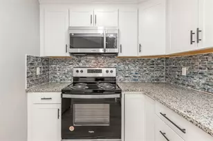 1004 Greenleaf Way, Tarpon Springs, FL 34689 - Photo 17