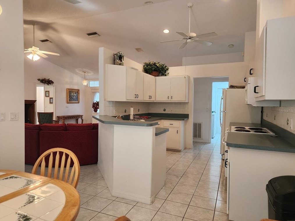 10411 Citrus Spg Blvd, Dunnellon FL 34434-7400 exterior