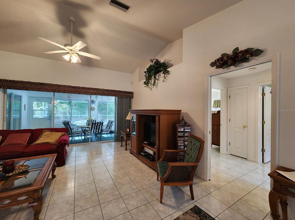 10411 Citrus Spg Blvd, Dunnellon FL 34434-7400 exterior