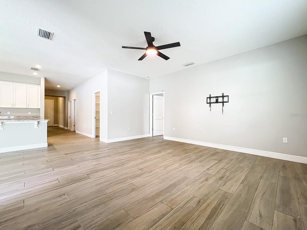 607 Dominish Estates Dr, Apopka FL  32712-3733 exterior