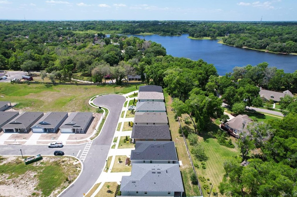 607 Dominish Estates Dr, Apopka FL  32712-3733 exterior