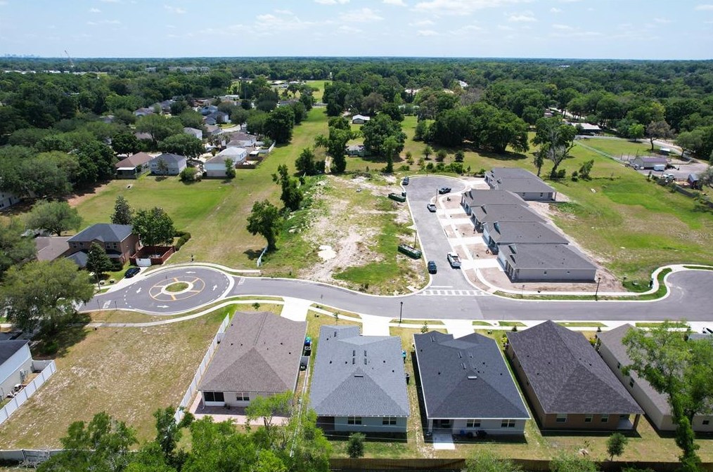 607 Dominish Estates Dr, Apopka FL  32712-3733 exterior