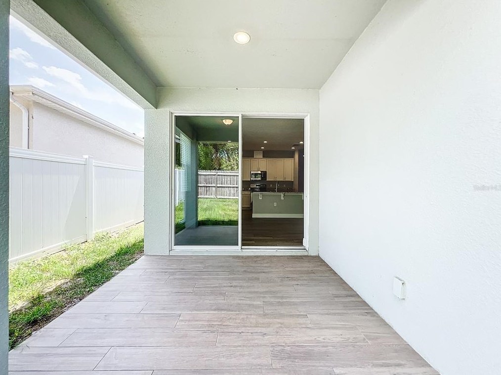 607 Dominish Estates Dr, Apopka FL  32712-3733 exterior