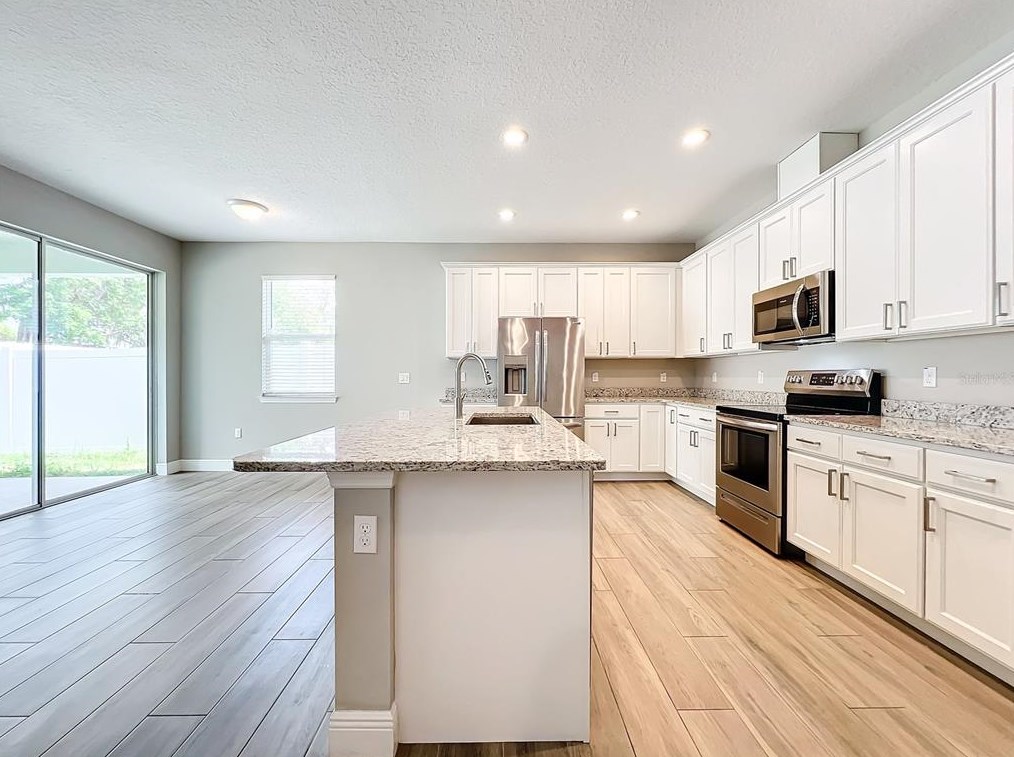 607 Dominish Estates Dr, Apopka FL  32712-3733 exterior