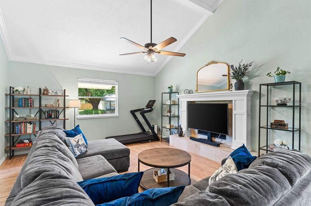 2221 Noretta Ln, Lakeland FL  33811-1440 exterior