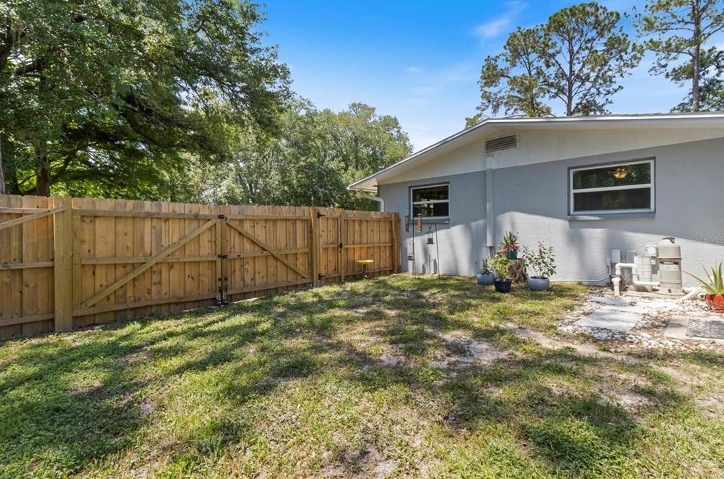 319 Venturi Ave, Crystal River FL  34429-5599 exterior