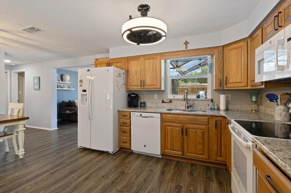 319 Venturi Ave, Crystal River FL  34429-5599 exterior