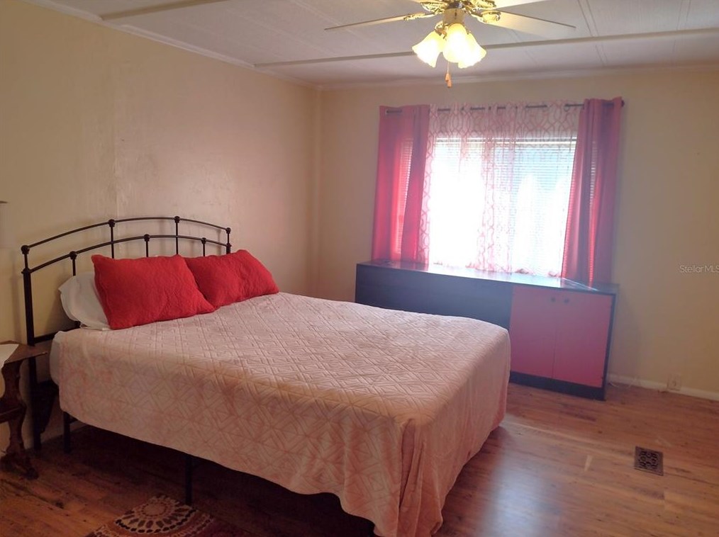 16674 102 Ave Rd, Summerfield FL  34491-8613 exterior