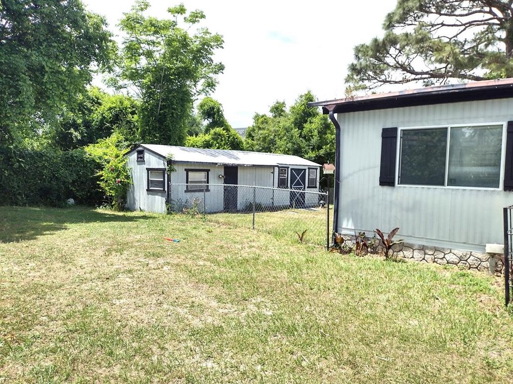 16674 102 Ave Rd, Summerfield FL  34491-8613 exterior