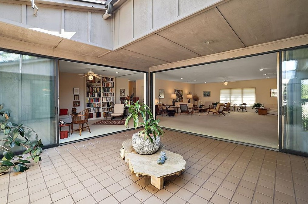 625 Sandlake Ct, Mount Dora FL  32757-6084 exterior