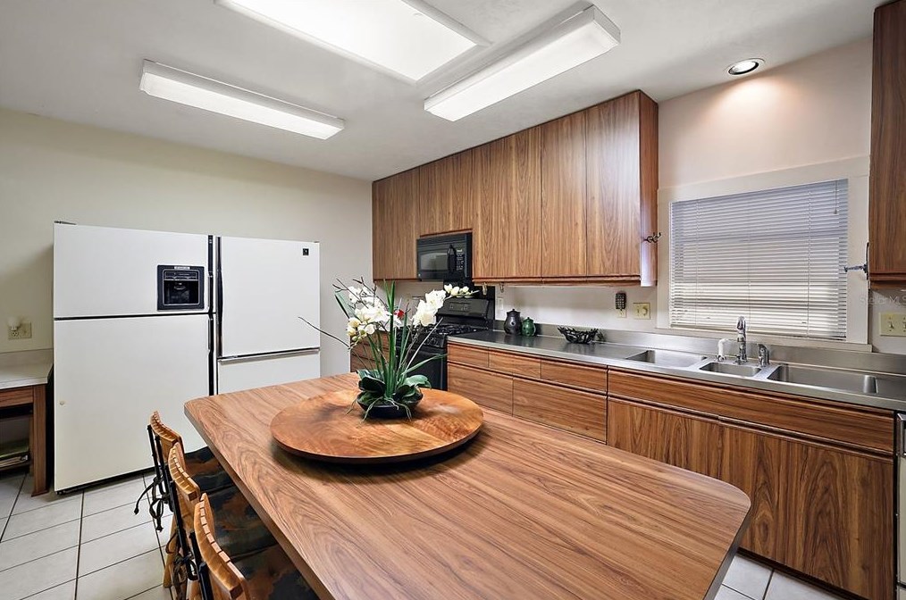 625 Sandlake Ct, Mount Dora FL  32757-6084 exterior