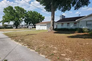 2103 W Kelly Park Rd, Apopka, FL 32712 - Photo 15