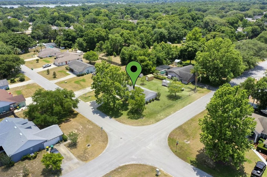 2600 Montecito Ave, Eustis FL 32726-4476 exterior